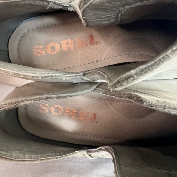 Sorel Lolla Cut-Out Ankle Bootie - Picture 14 of 14